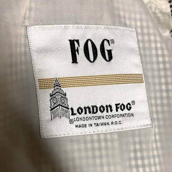 Women’s Vintage 90’s LONDON FOG Trench - Picture 8 of 8